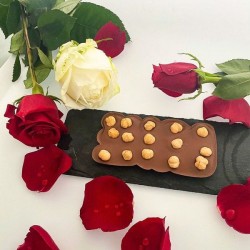 Love Noisette du Piémont Noir 64%