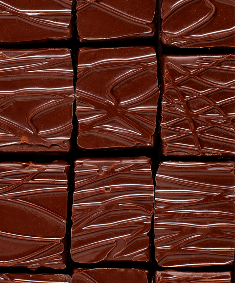 Avèla menthe berbère et pignon grillé, chocolat noir Sisao