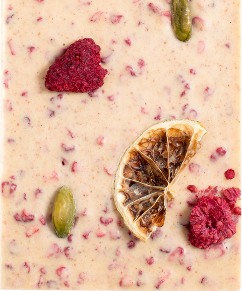 Tablette chocolat blanc Sisao façon mendiant, fruits et noix