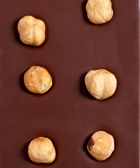Tablette chocolat noir Sisao aux noisettes du Piémont IGP
